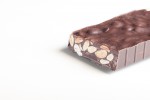 Torró de xocolata negra amb ametlla